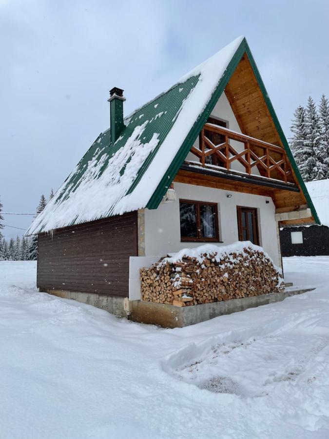 Ville Uskoci Жабляк Экстерьер фото